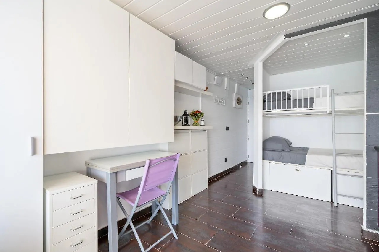 Hauzify I Apartaments Palace Platja d'Aro 0*,