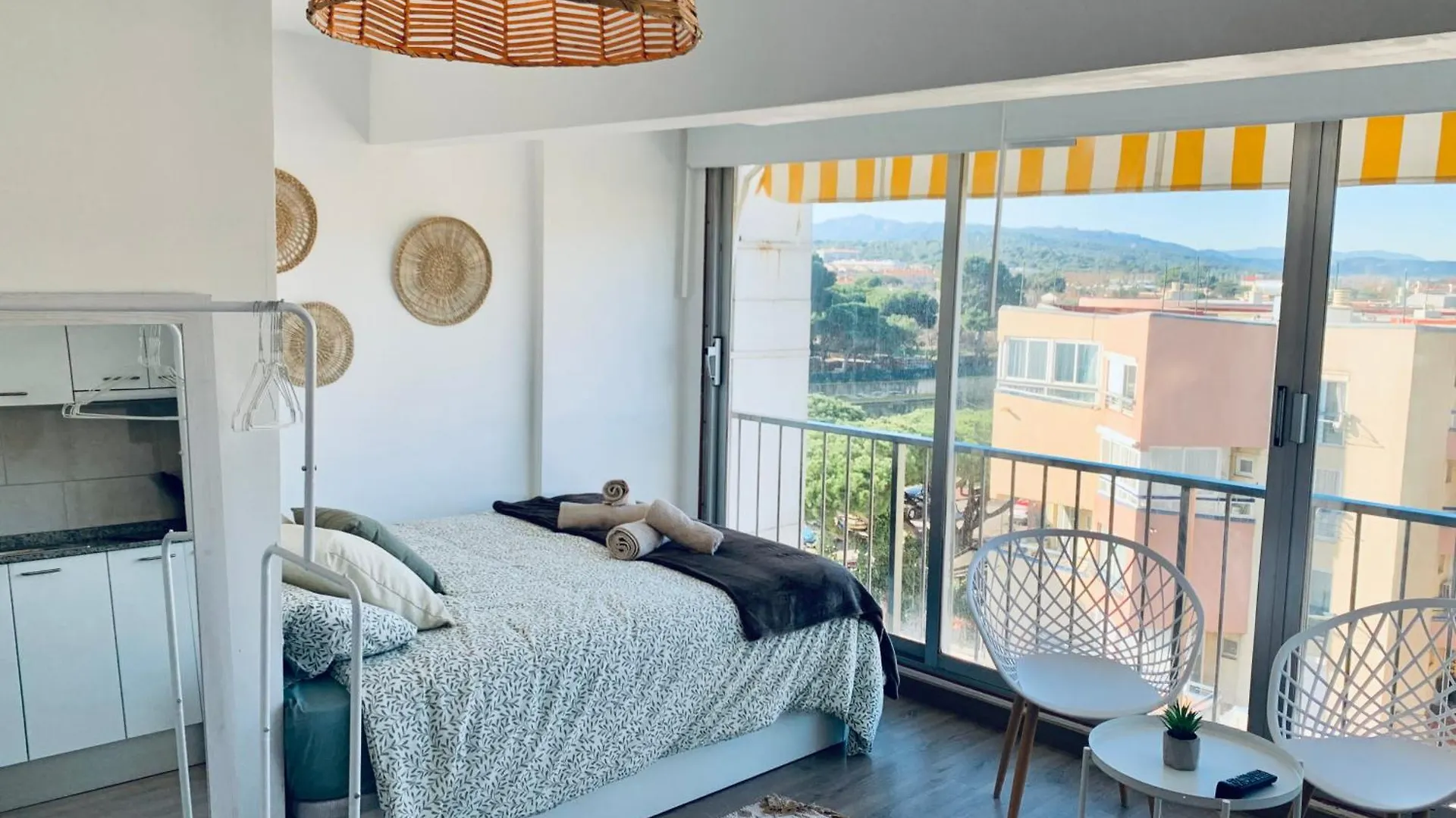 Hauzify I Apartaments Palace Platja d'Aro Spain